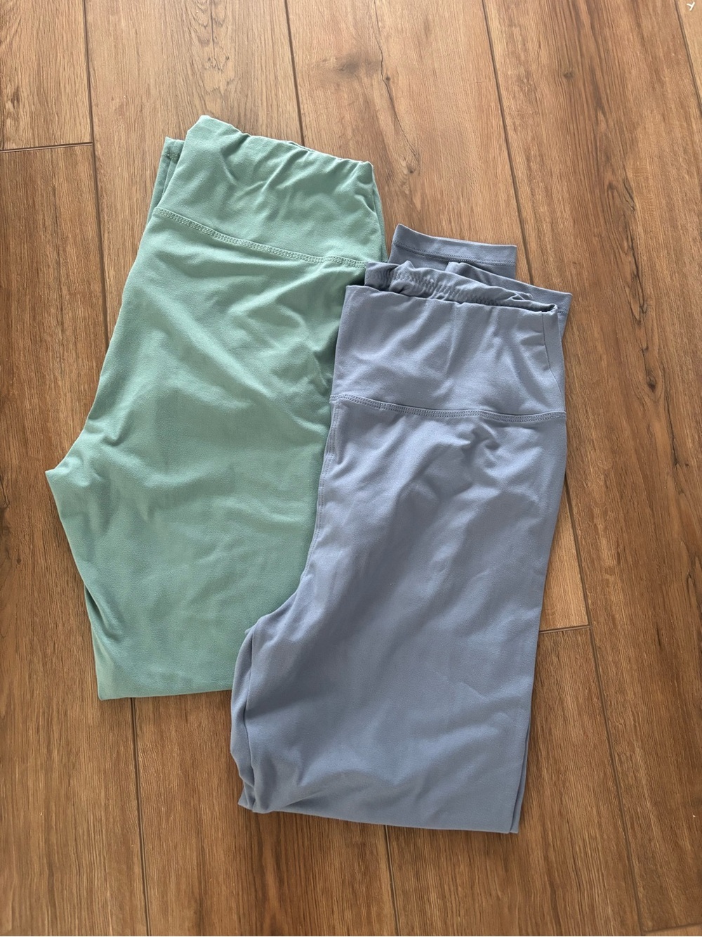 Women’s Active Stretch Leggings - Mint Green & Light Blue